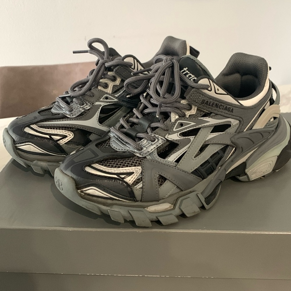 Balenciage track 2